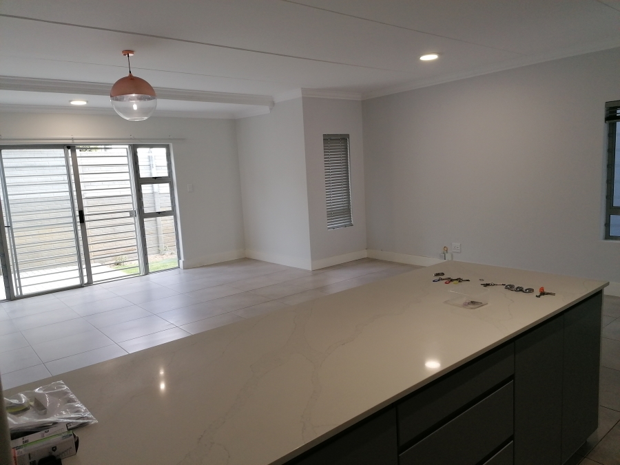 To Let 3 Bedroom Property for Rent in Langeberg Heights Western Cape